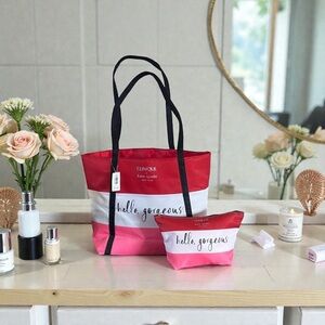 Clinique / Kate Spade Tote and Makeup Bag set! - New